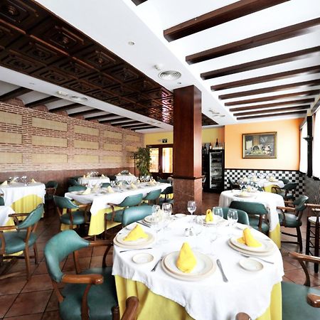 Hotel Lozano Antequera Exterior foto